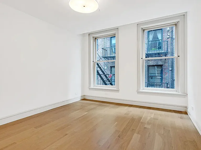 414 W Broadway #4S — Photo 3