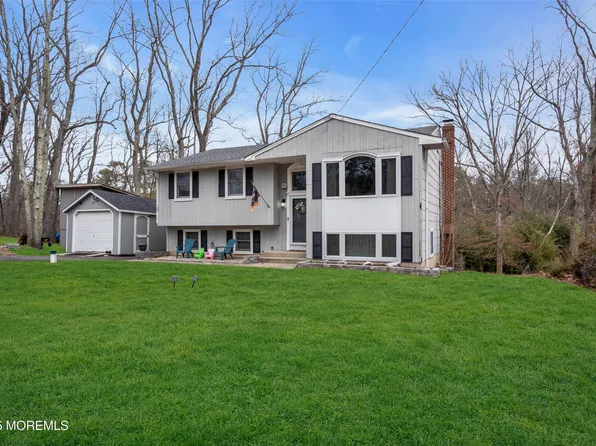 66 DAKOTA TRAIL, BROWNS MILLS, NJ 08015