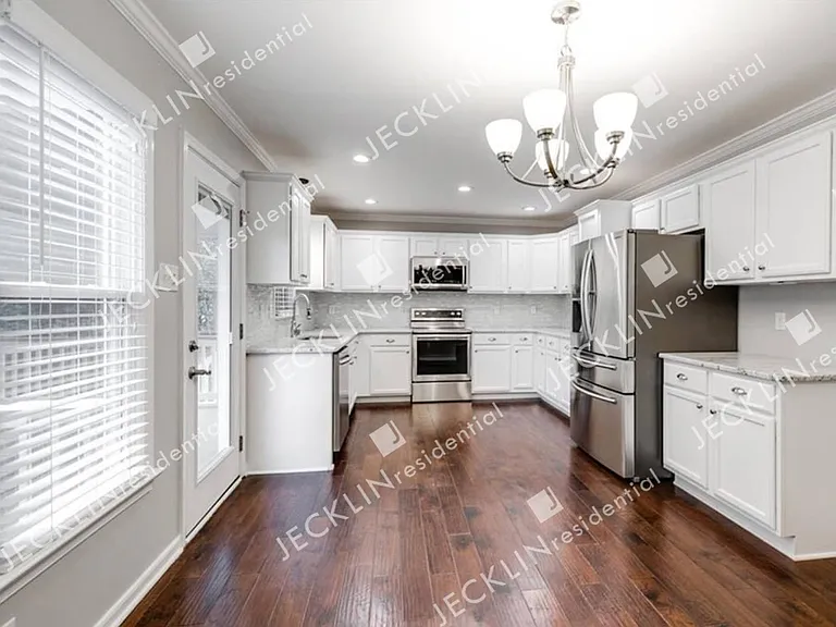 2628 Hillgate Ct — Photo 7