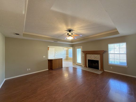 4th image of 484 Stone Rd