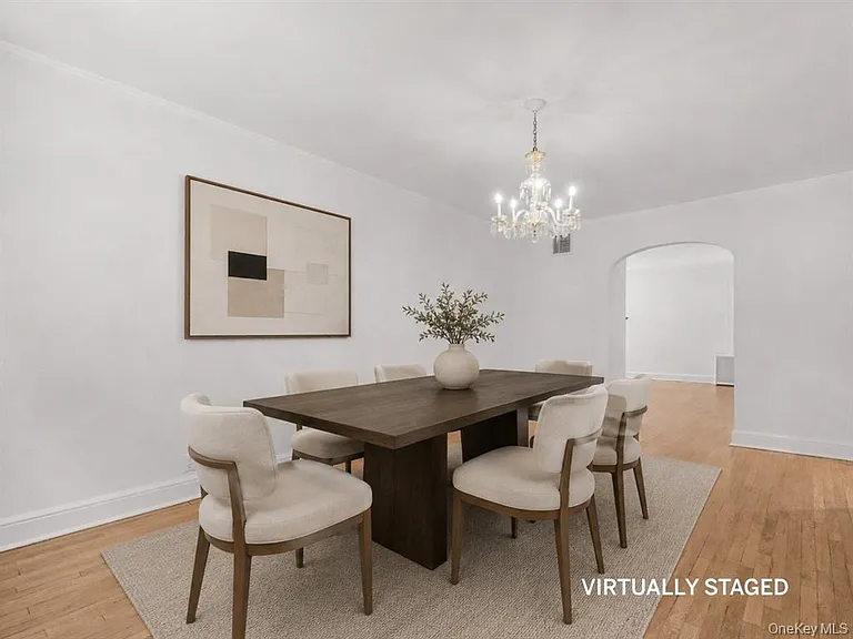 121 Walworth Ave — Photo 10