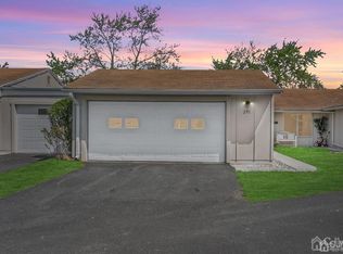 27 Larch Plz #C, Monroe Township, NJ