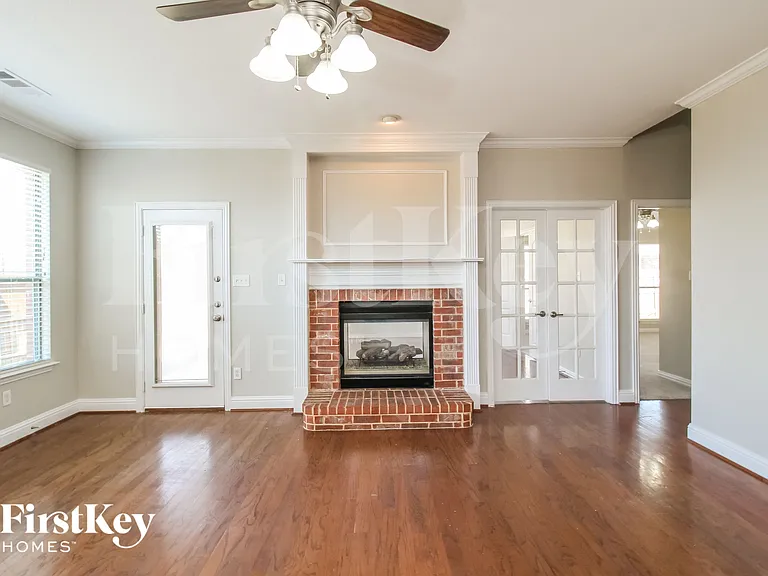9752 Forney Trl — Photo 3