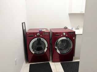 3 Egerton St #2, Brampton, ON L6R 3S3