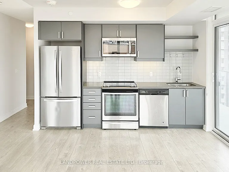 50 Wellesley St E #1208 — Photo 11