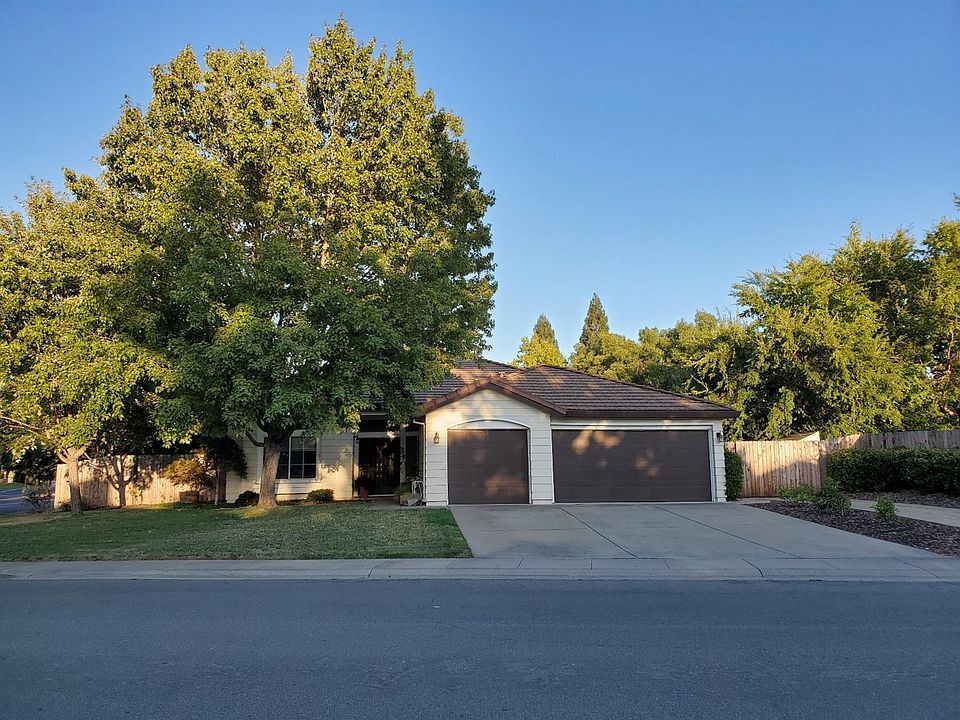 1st image of 1301 Longfellow Cir