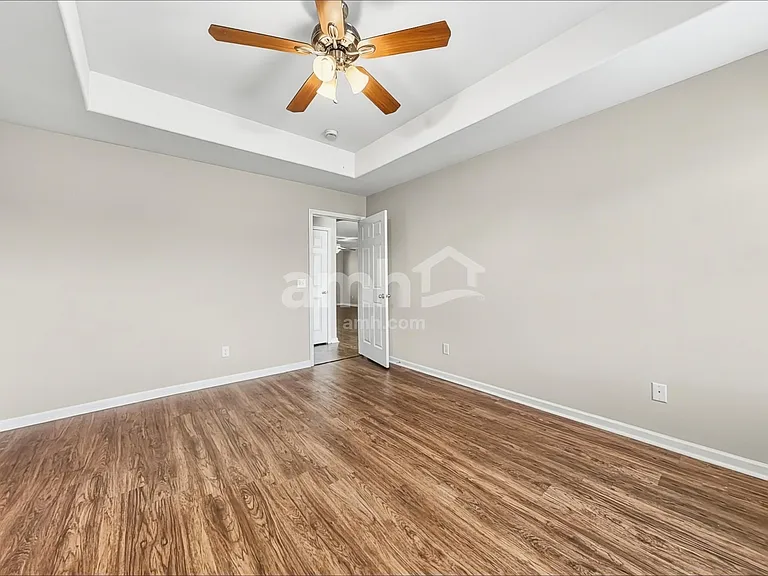 5 Miller Pond Rd — Photo 11