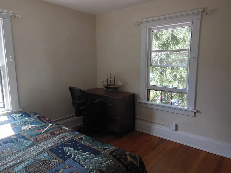 5 Poplar St — Photo 7
