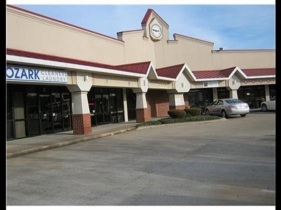 1st image of 2418 N Gregg Ave