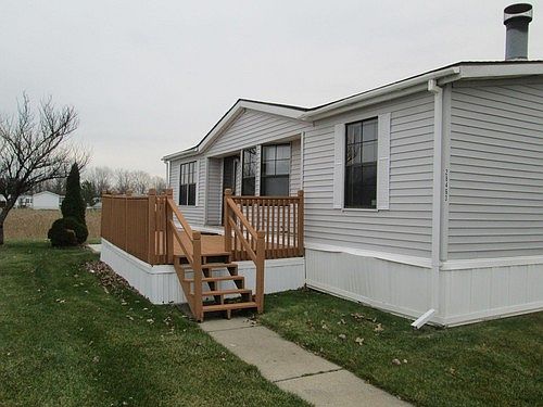 1st image of 28463 Beechwood Dr