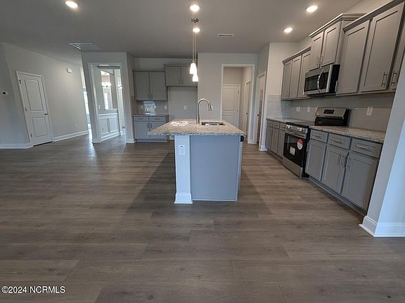 3rd image of 1611 Pecan Drive Lot 27