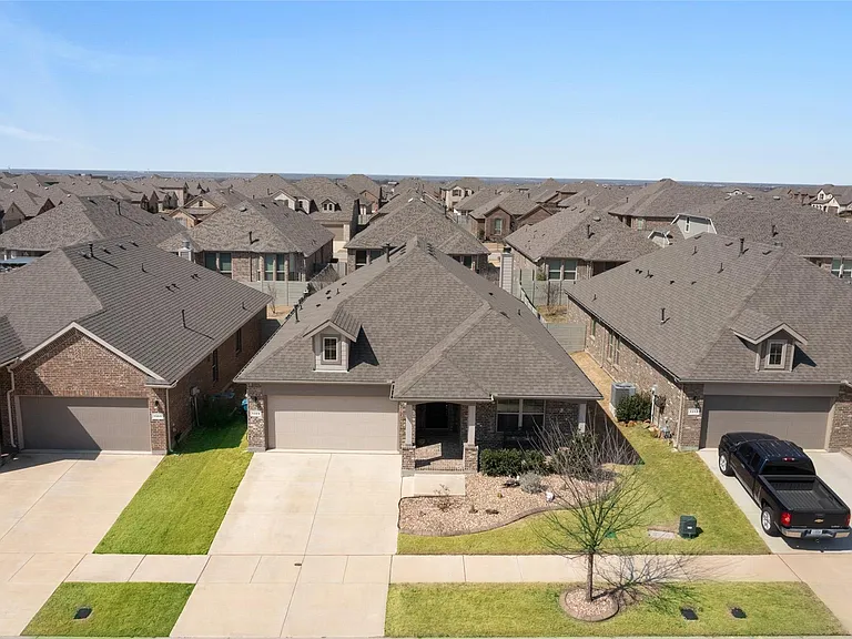 1309 Canary Ln — Photo 19
