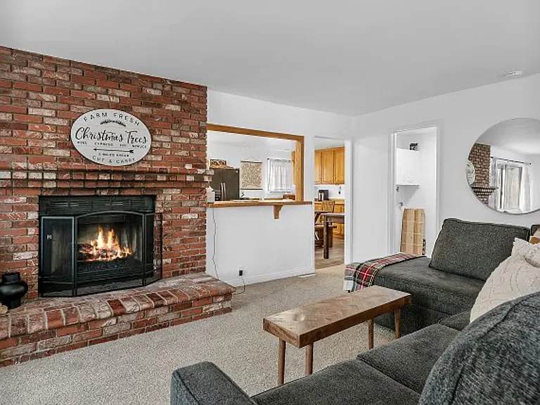 805 Cove Dr — Photo 7