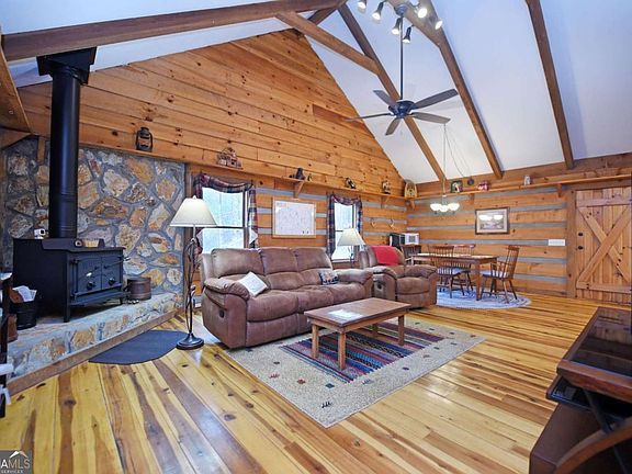 2nd image of 206 Misty Hollow