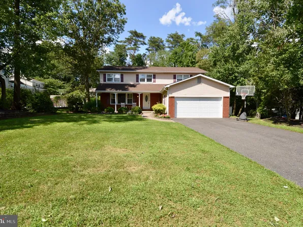 1009 Dell Dr, Cherry Hill, NJ 08003