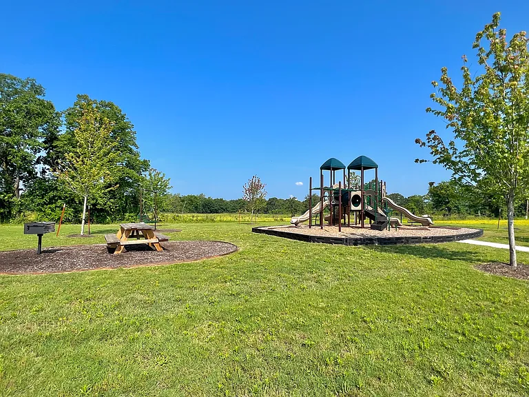 The Commons at Endura Park — Photo 10
