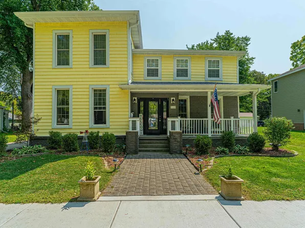 510 College Ave, Lincoln, IL 62656