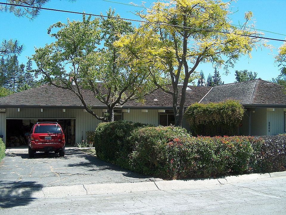 2nd image of 4044 Fiora Pl