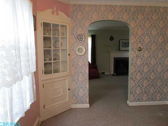 5th image of 635 N Mount Pleasant Ave