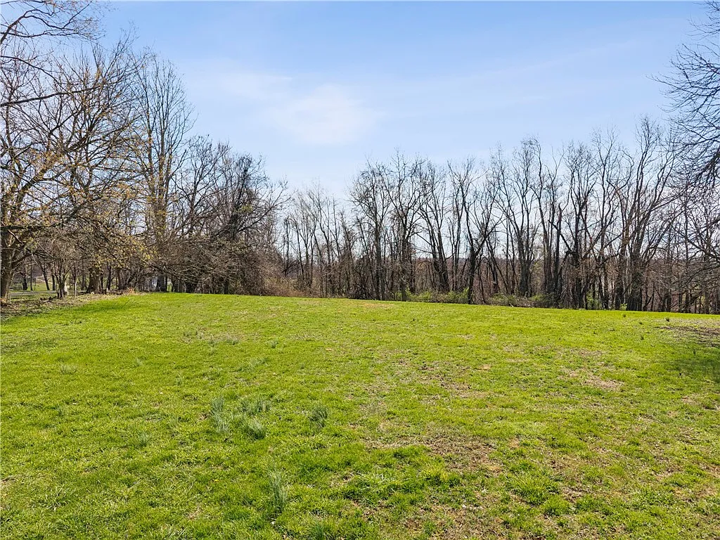 1640 Ridge Rd photo 1