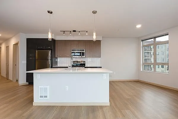 Zephyr Apartments — Photo 30
