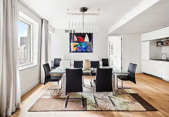 4th image of 70 W 45th St #32AB