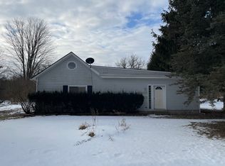 7659 Bean Rd, Avoca, MI 48006