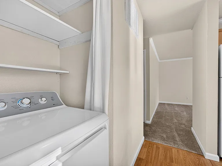 1574 Sunnyvale Ave #33 — Photo 5