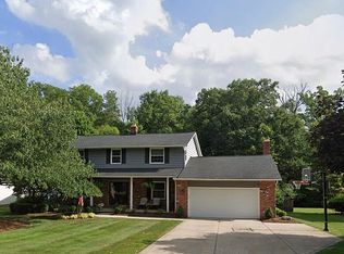 32588 Haverhill Dr, Solon, OH 44139