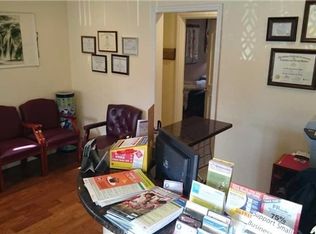 7580 184th St, Fresh Meadows, NY 11366