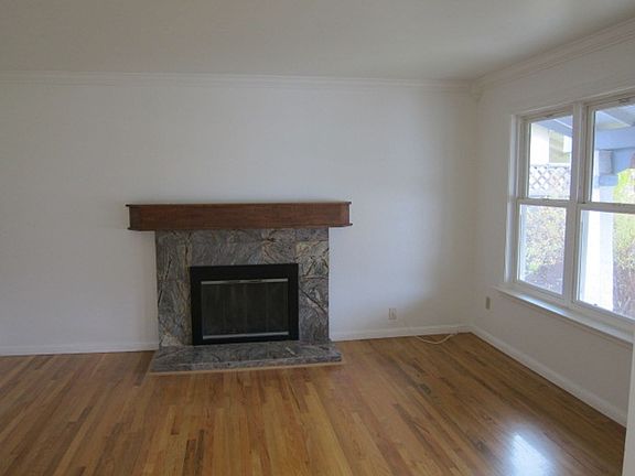 3rd image of 6228 Sager Way