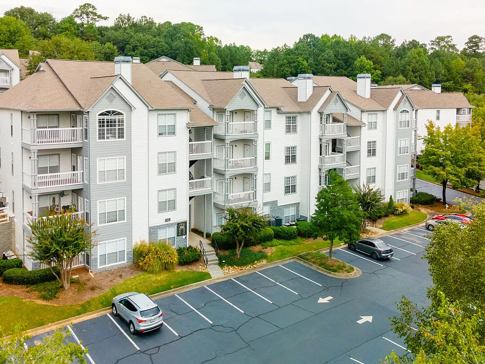 Decatur Highlands apartments community photo