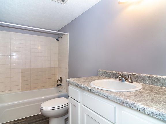 2nd image of 1706 S Thomas Dr #6