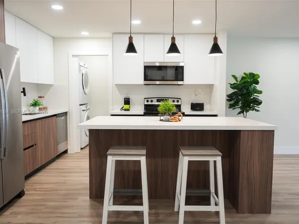 9202 NW 81st Ct, Tamarac, FL 33321