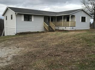 4698 McClanahan Rd, Hampshire, TN 38461