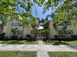 701 Bay St NE #3, Saint Petersburg, FL 33701