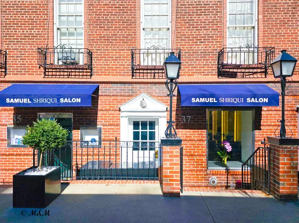 37 East 65th Street image 1 of 14