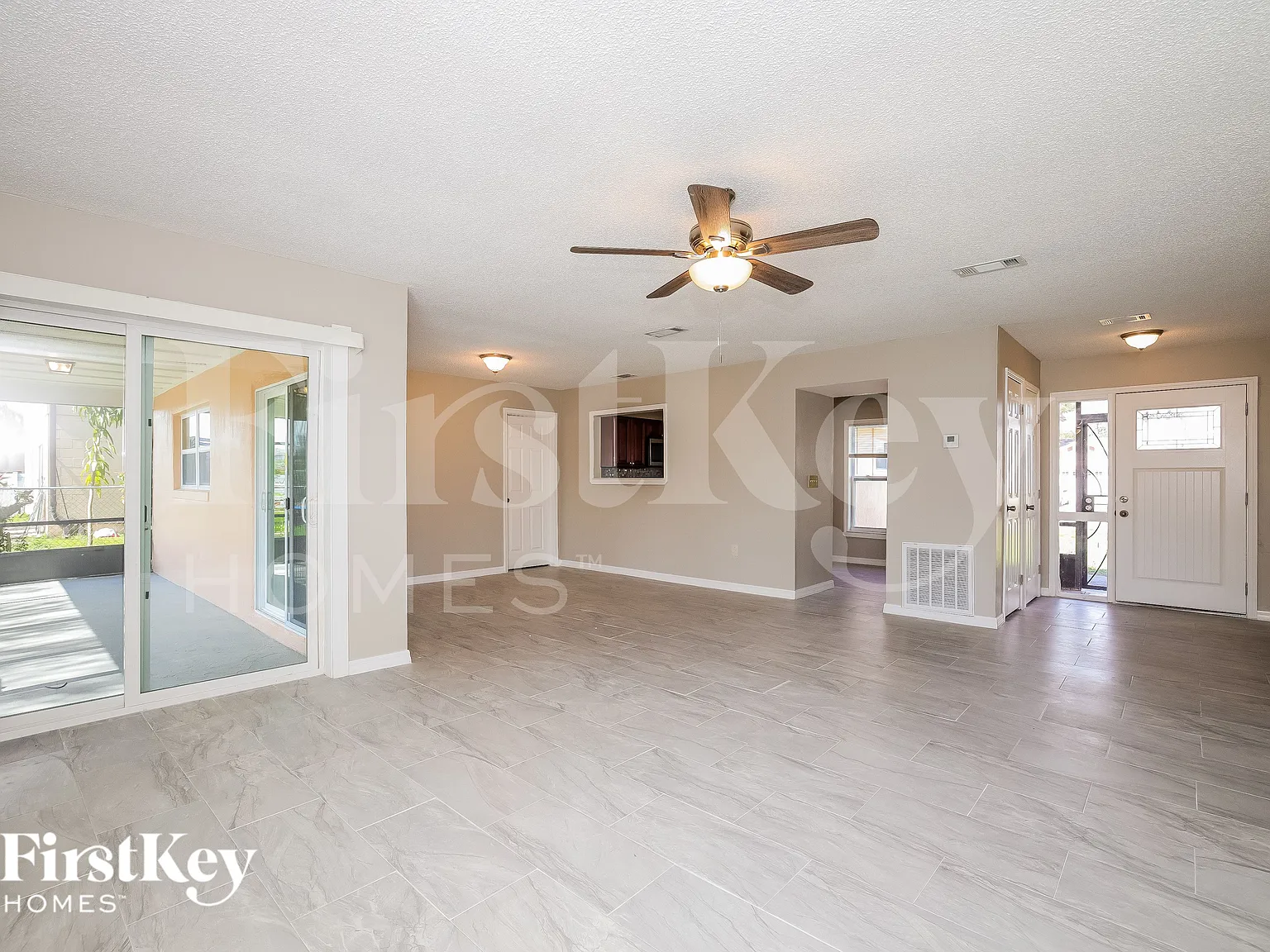 3 bed, 2.0 bath, 1512 sqft, $1,790 — Photo 3
