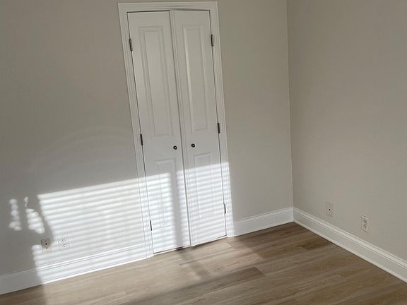 Door from Master bedroom to Master Bathroom