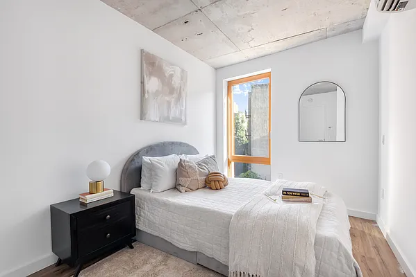 Rented by Compass | media 19