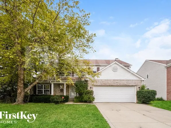 13065 Sweet Briar Pkwy, Fishers, IN 46038