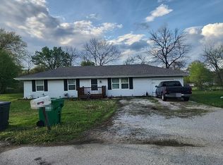 310 Renee Ln, Garden City, MO 64747