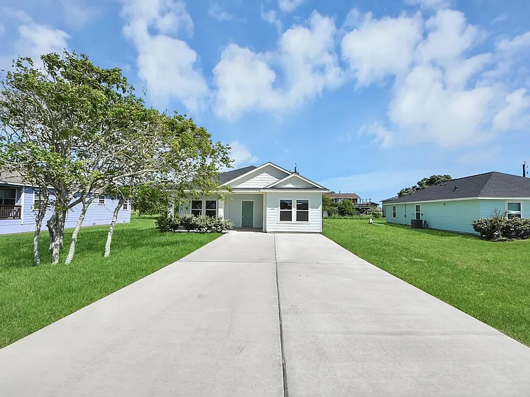 638 Stovall Dr — Photo 5