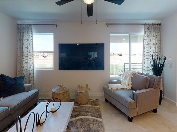 4th image of 3442 Grecian Queen Ave