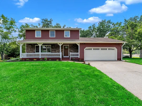 135 Sherwood Dr, Geneseo, IL 61254