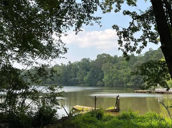 2217 Meadows Rd, Newborn, GA 30056
