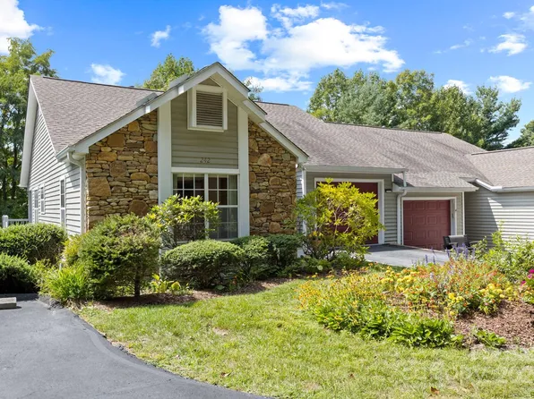 242 Laurel Park Pl, Hendersonville, NC 28791