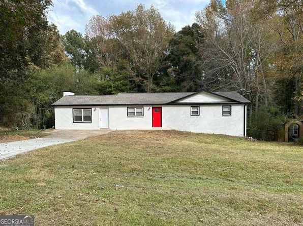8600 Chestnut Ln, Lithia Springs, GA 30122