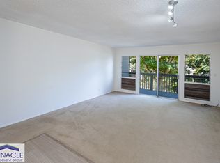 98-1089 Komo Mai Dr APT C, Aiea, HI 96701