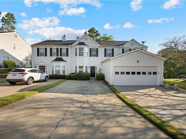 4649 Crawford Oaks Dr, Oakwood, GA 30566